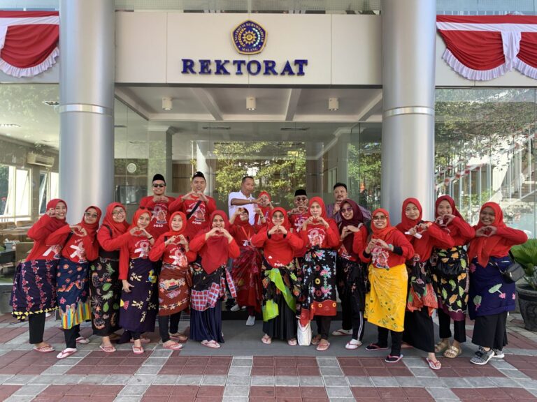 Jalan Sehat Meriahkan Peringatan Kemerdekaan Indonesia di UMM